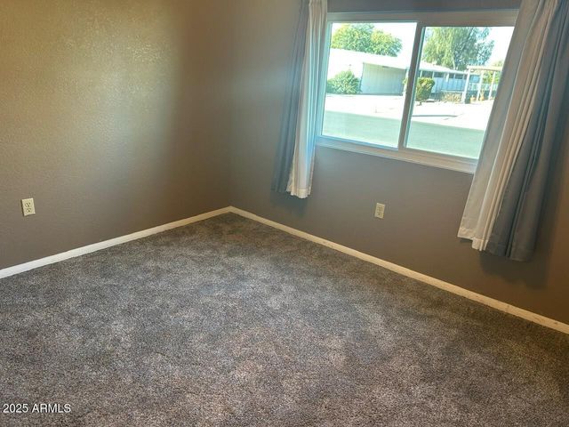 26607 S Maricopa Place, Sun Lakes, AZ 85248