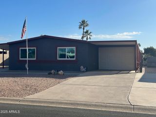 26607 S Maricopa Place, Sun Lakes, AZ 85248