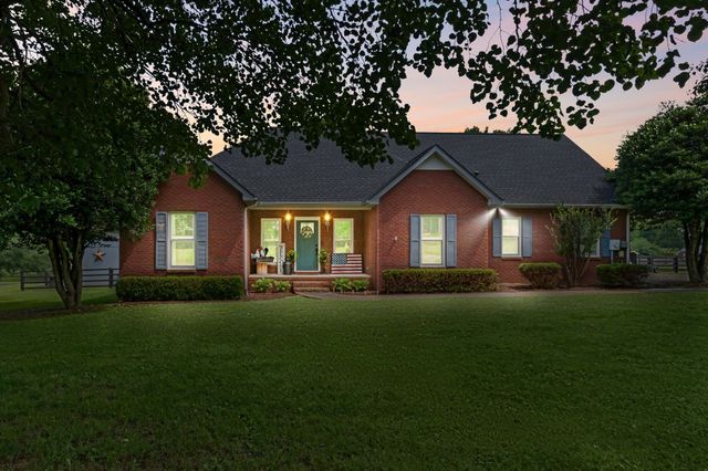 621 Brandon Rd, Manchester, TN 37355