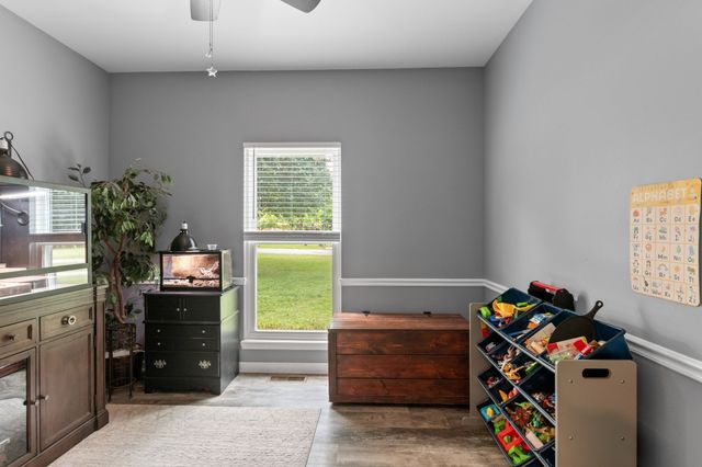 621 Brandon Rd, Manchester, TN 37355