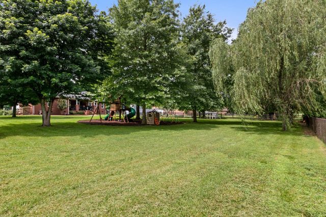 621 Brandon Rd, Manchester, TN 37355