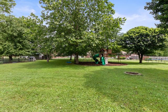 621 Brandon Rd, Manchester, TN 37355