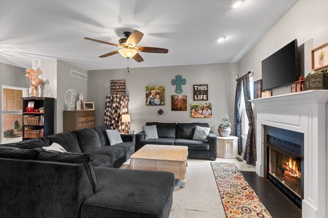 621 Brandon Rd, Manchester, TN 37355