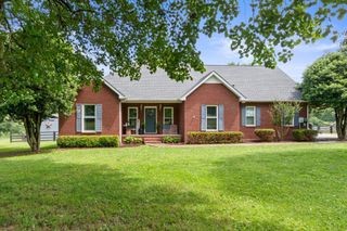 621 Brandon Rd, Manchester, TN 37355