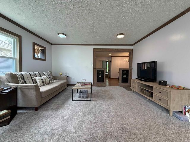 410 18th Street, Bedford, IN 47421
