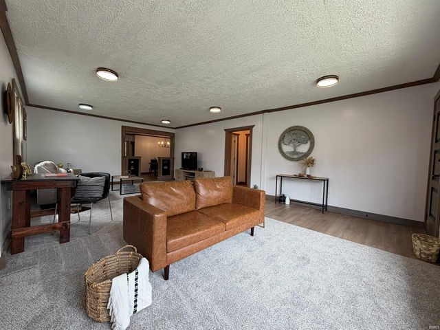 410 18th Street, Bedford, IN 47421