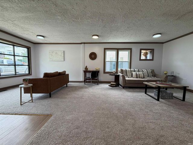 410 18th Street, Bedford, IN 47421