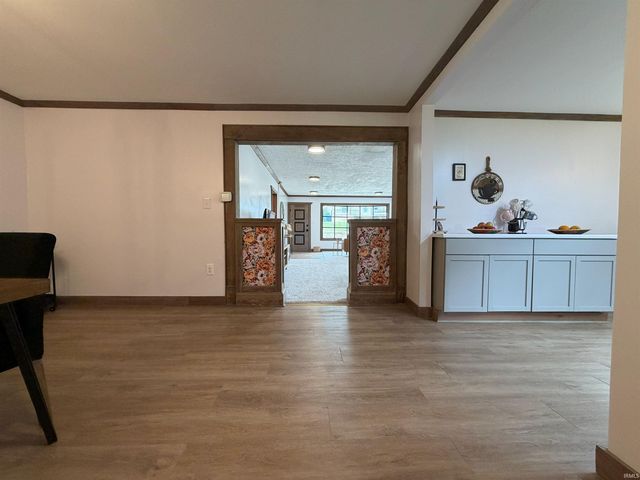 410 18th Street, Bedford, IN 47421