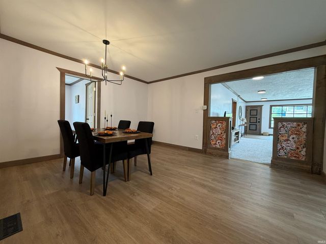 410 18th Street, Bedford, IN 47421