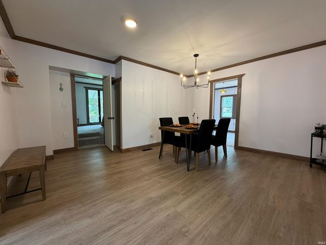 410 18th Street, Bedford, IN 47421