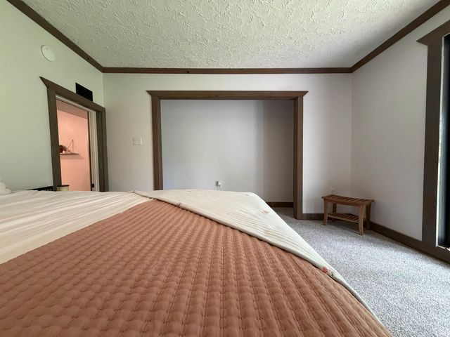 410 18th Street, Bedford, IN 47421