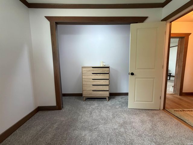 410 18th Street, Bedford, IN 47421