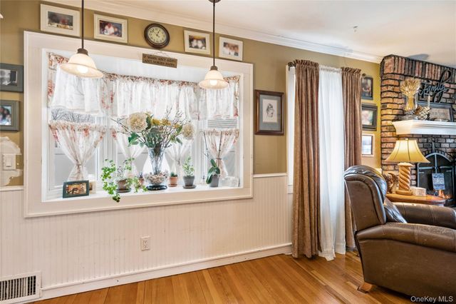 36 Lakewood Avenue, Ronkonkoma, NY 11779