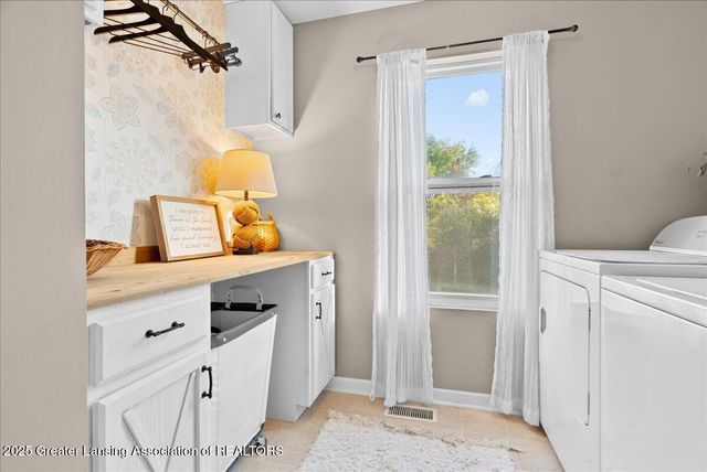 3590 Beal Lane, Mason, MI 48854