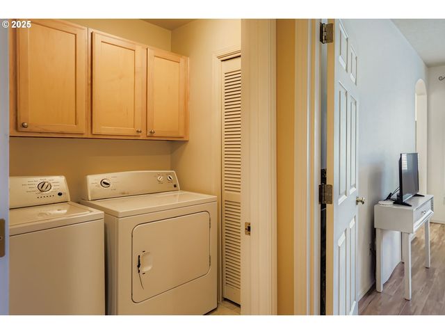 1860 Ne ORENCO STATION Pkwy, Hillsboro, OR 97124