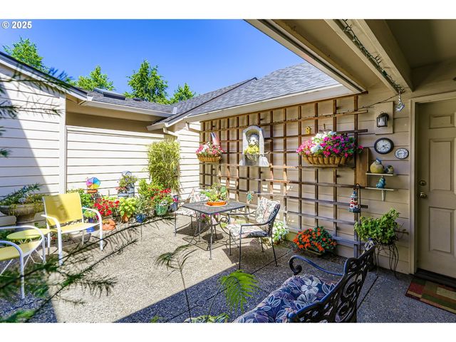 1860 Ne ORENCO STATION Pkwy, Hillsboro, OR 97124