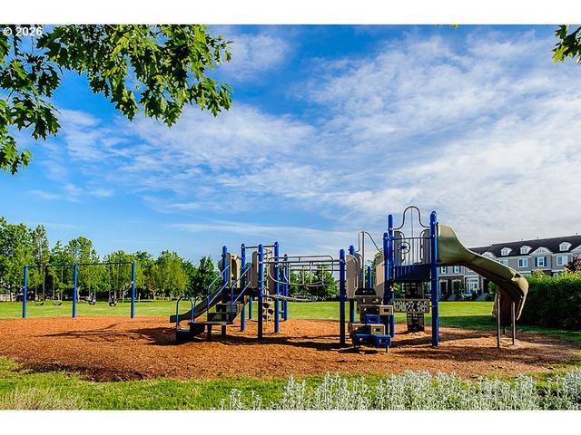 1860 Ne ORENCO STATION Pkwy, Hillsboro, OR 97124