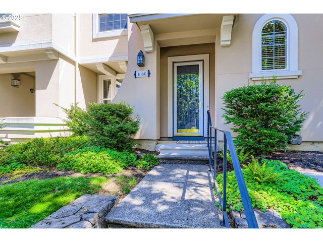 1860 Ne ORENCO STATION Pkwy, Hillsboro, OR 97124