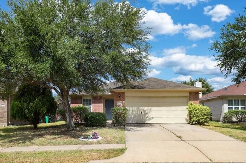 8426 Garrett Green Lane, Richmond, TX 77407