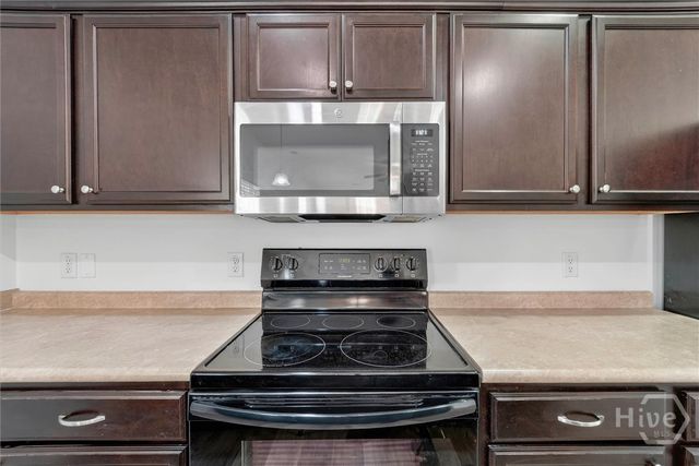 120 Bonnie Circle, Ellabell, GA 31308