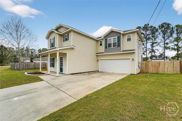 120 Bonnie Circle, Ellabell, GA 31308