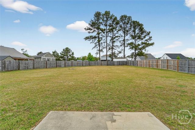 120 Bonnie Circle, Ellabell, GA 31308