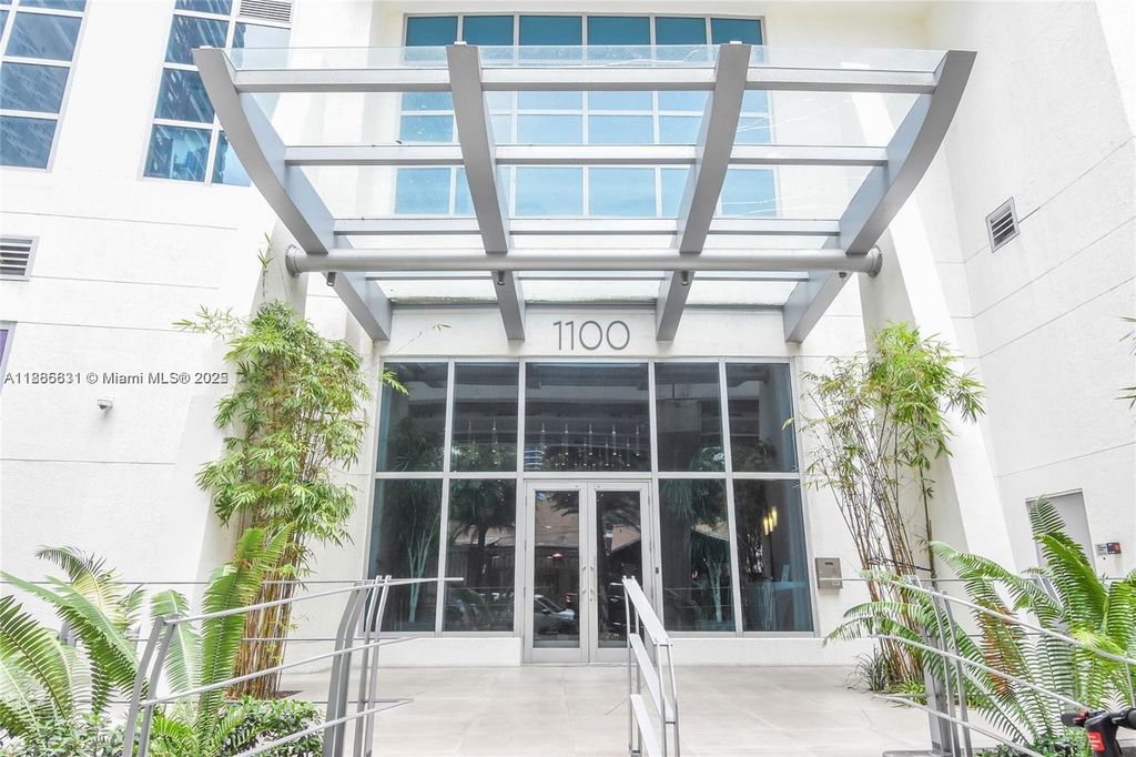 1100 S Miami Ave 2510, Miami, FL 33130