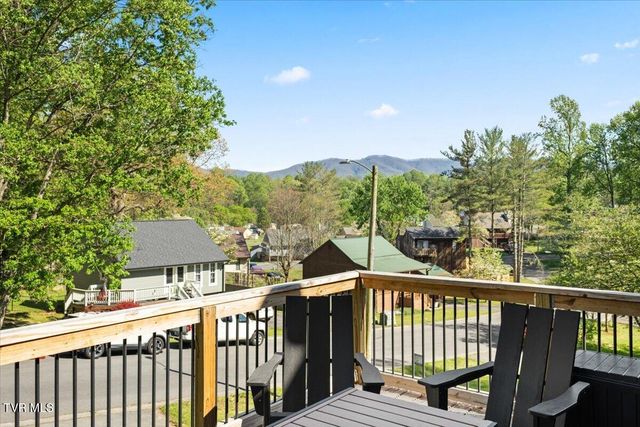 2009 Dusty Drive, Johnson City, TN 37604