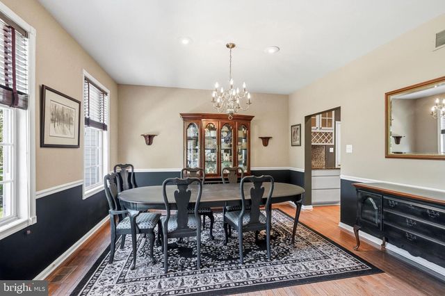 23 HUNTINGTON DR, Burlington, NJ 08016