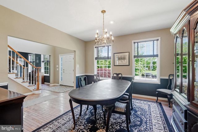 23 HUNTINGTON DR, Burlington, NJ 08016