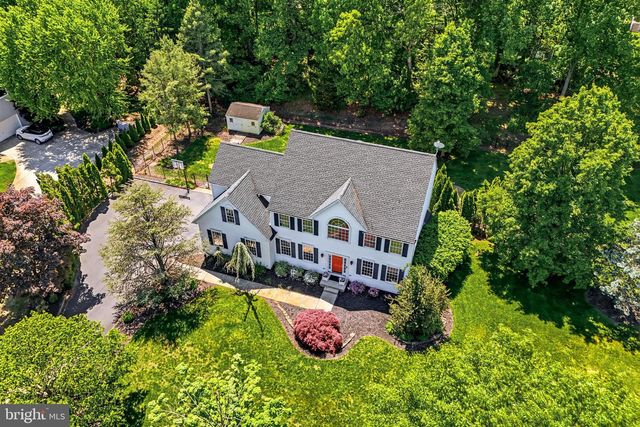 23 HUNTINGTON DR, Burlington, NJ 08016