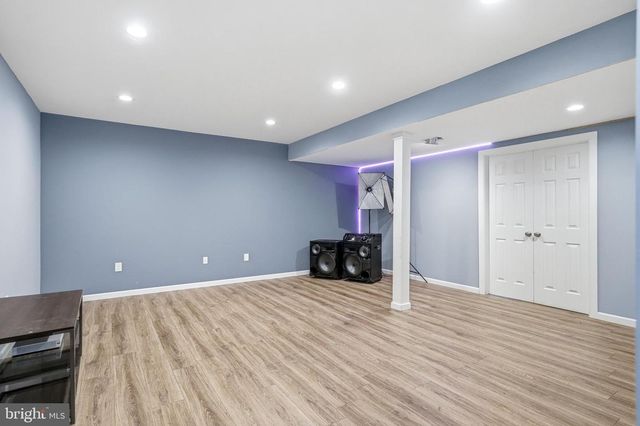 23 HUNTINGTON DR, Burlington, NJ 08016