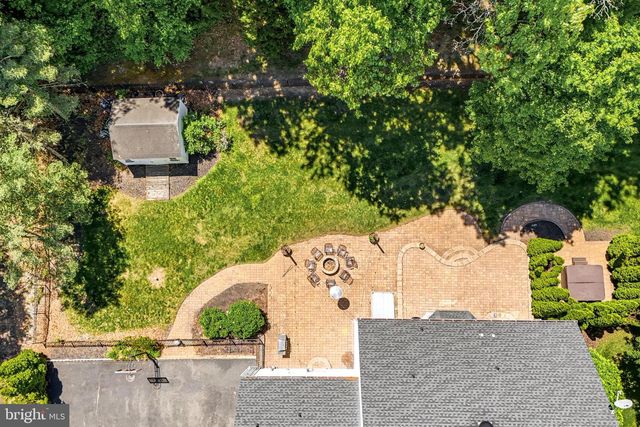 23 HUNTINGTON DR, Burlington, NJ 08016