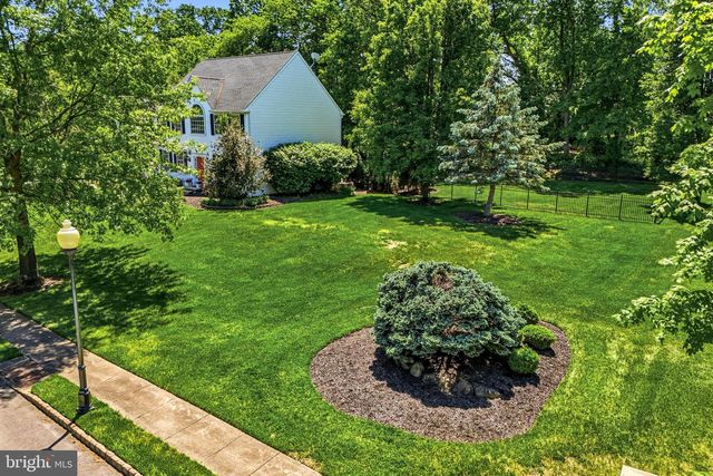 23 HUNTINGTON DR, Burlington, NJ 08016