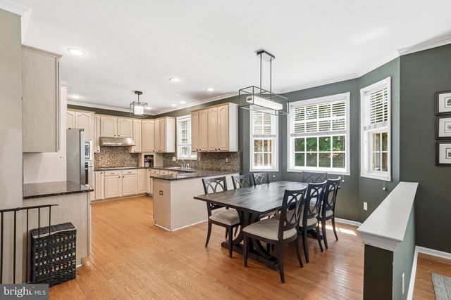 23 HUNTINGTON DR, Burlington, NJ 08016