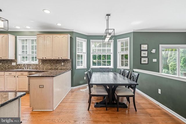 23 HUNTINGTON DR, Burlington, NJ 08016