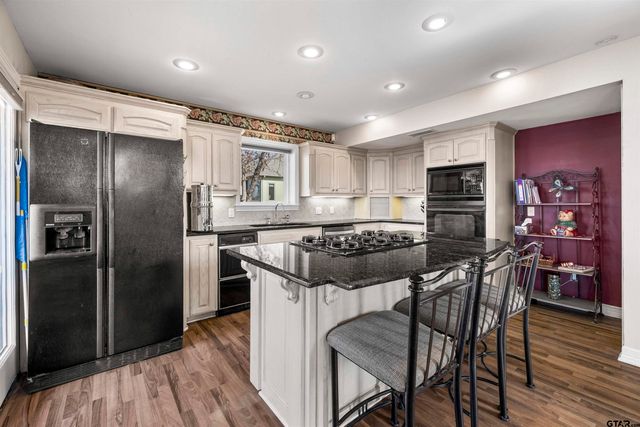 20848 Bay Shore Dr, Flint, TX 75762