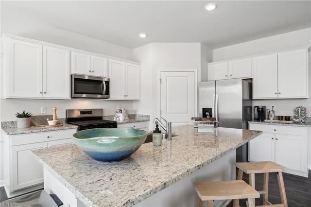 107 Gallop WAY, Yorktown, VA 23690