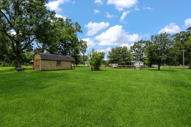 13914 Fm 1409, Old River-winfree, TX 77535