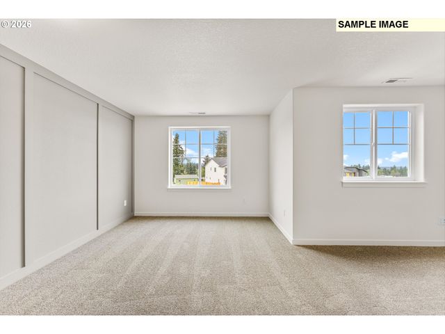 1564 Brown St, Woodburn, OR 97071