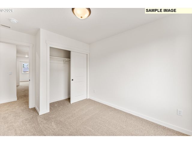 1564 Brown St, Woodburn, OR 97071
