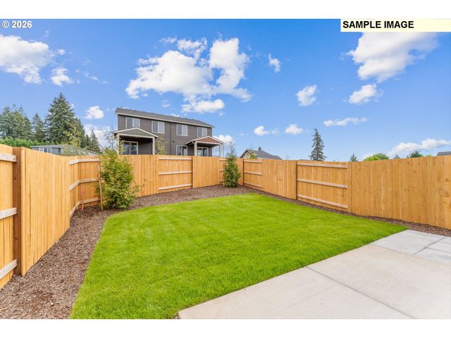 1564 Brown St, Woodburn, OR 97071