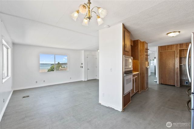 2372 Valley Avenue E, Port Orchard, WA 98366