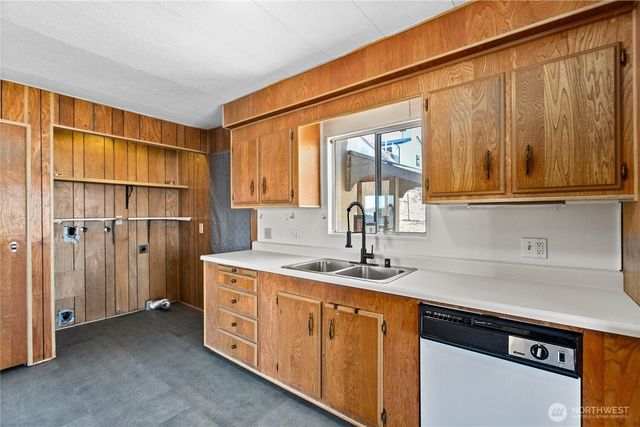 2372 Valley Avenue E, Port Orchard, WA 98366