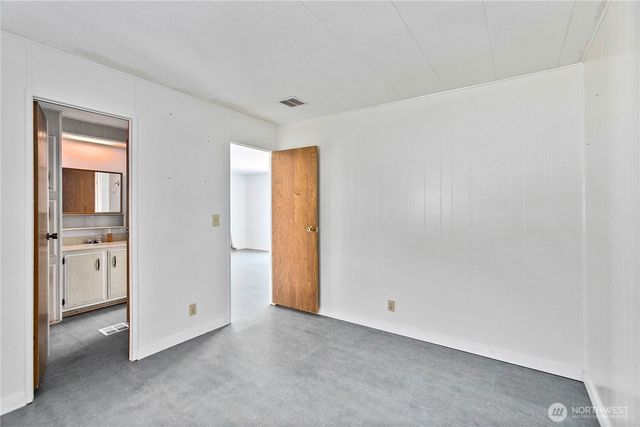 2372 Valley Avenue E, Port Orchard, WA 98366