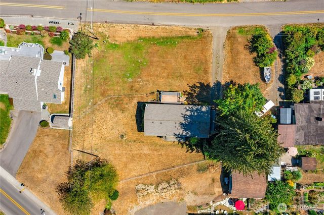 2372 Valley Avenue E, Port Orchard, WA 98366