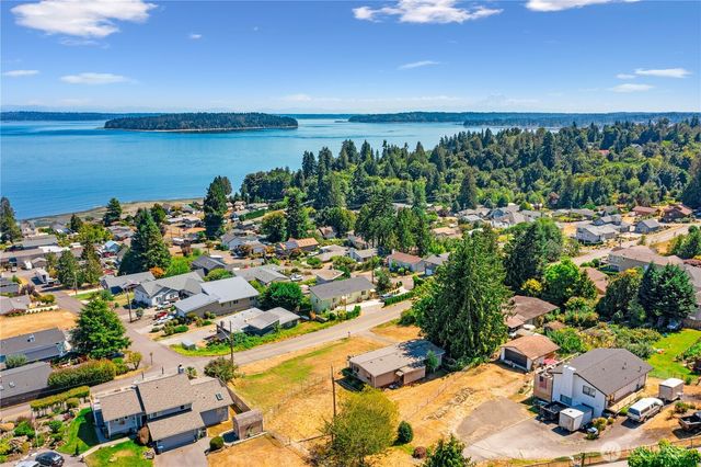 2372 Valley Avenue E, Port Orchard, WA 98366