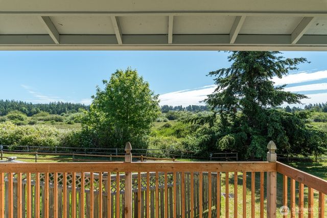 942 NE Cordero Place, Oak Harbor, WA 98277