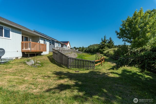 942 NE Cordero Place, Oak Harbor, WA 98277
