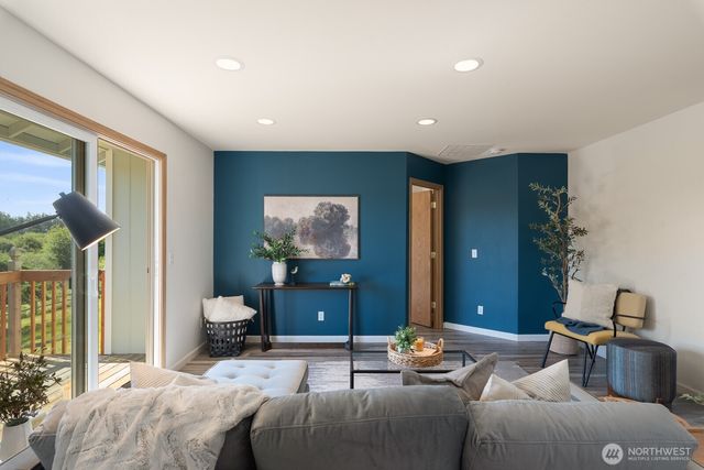 942 NE Cordero Place, Oak Harbor, WA 98277